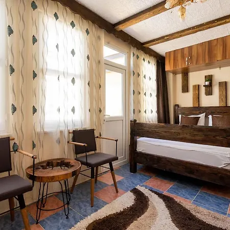 Pi & Hotel