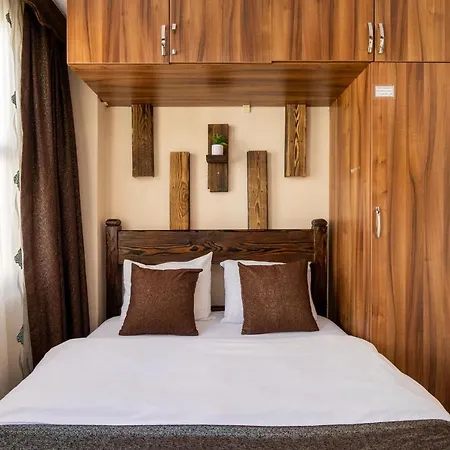 Pi & Apartamento Estambul