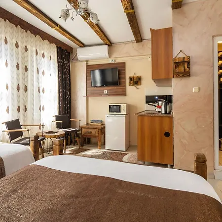 Hotel Pi & *