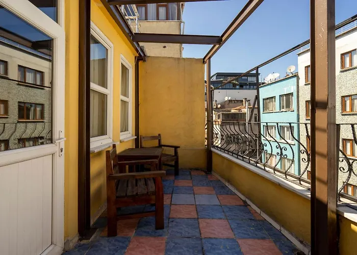 Pi & * Provincia di Istanbul