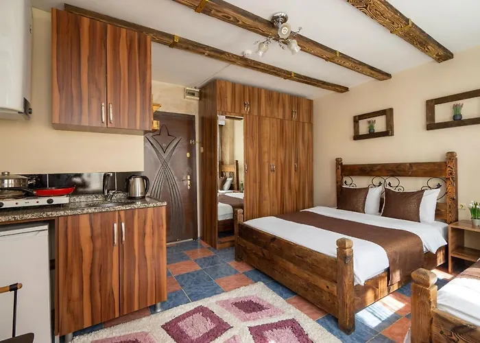 Hotel Pi & *