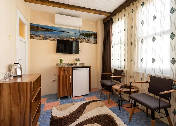 Hotel Pi & *