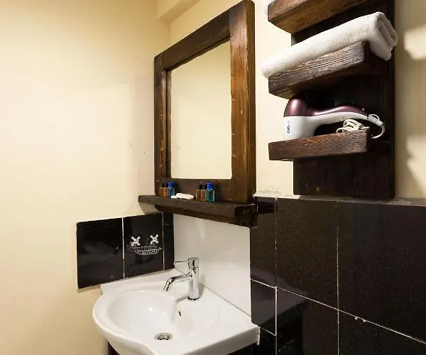 Otel Pi & İstanbul